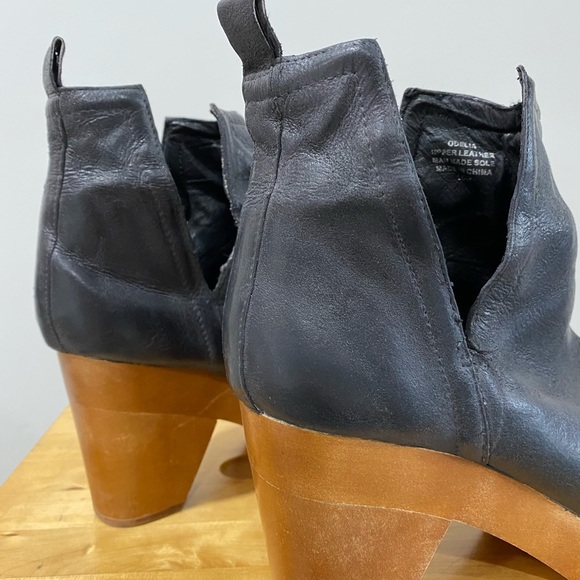 Jeffrey Campbell Black Leather Cutout Wood Heel Bootie ODELIA 10M - Picture 5 of 10